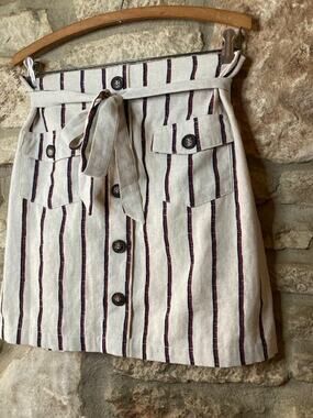 NWT - Blu Pepper Striped Skirt - Size Small